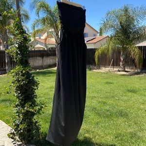 🌻Strapless Black Maxi Dress